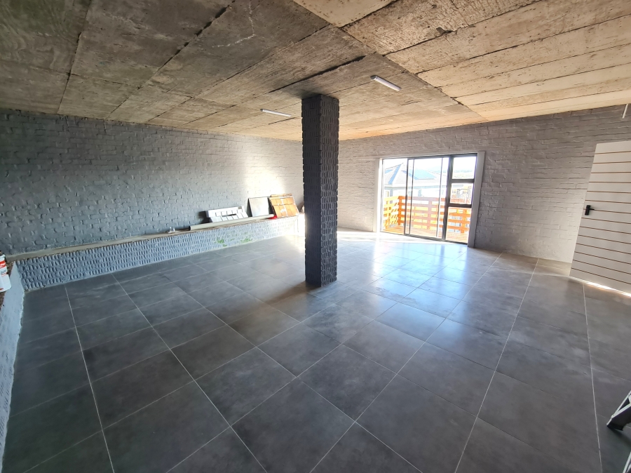 3 Bedroom Property for Sale in Paradise Beach Eastern Cape